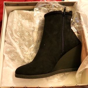 Brand New in Box Wedge Black Boots